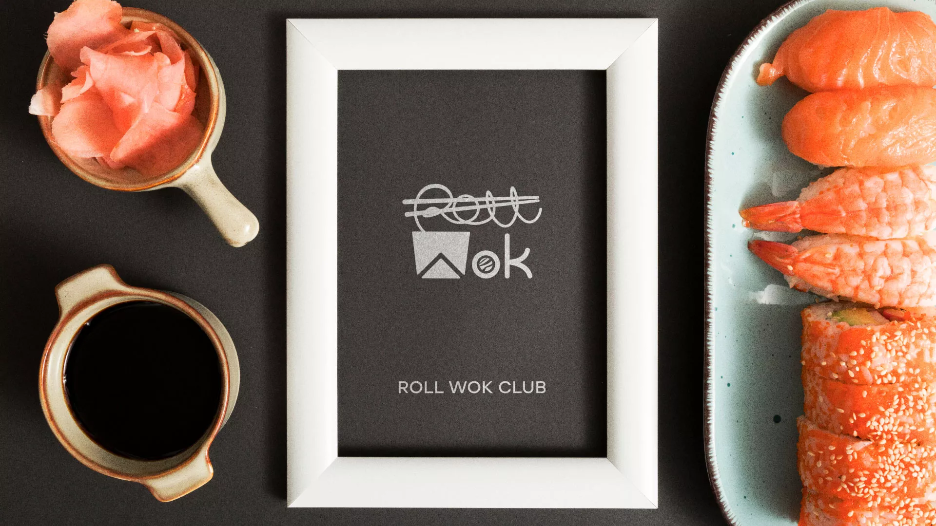 Разработка логотипа суши-бара «Roll Wok Club» в Владикавказе